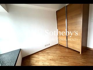 Mid Levels West - 80 Robinson Road 06