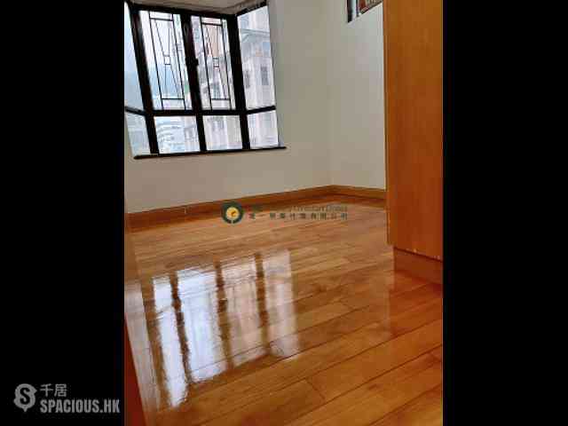 Sai Ying Pun - Kwong Fung Terrace 06