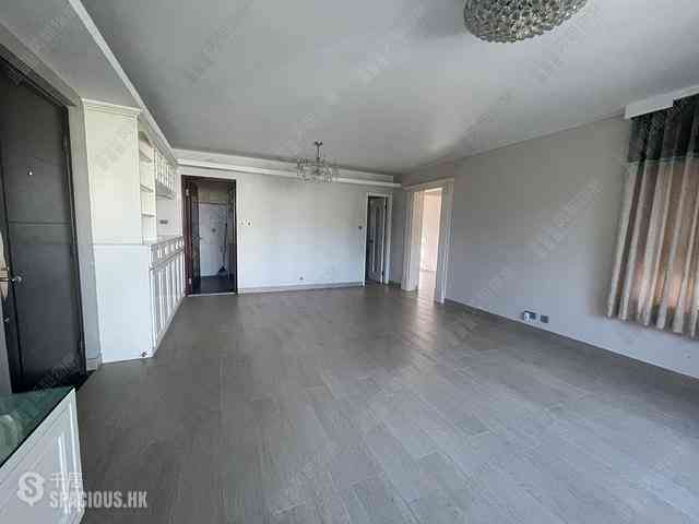 Tai Po - Classical Gardens Phase 2 Block 5 02