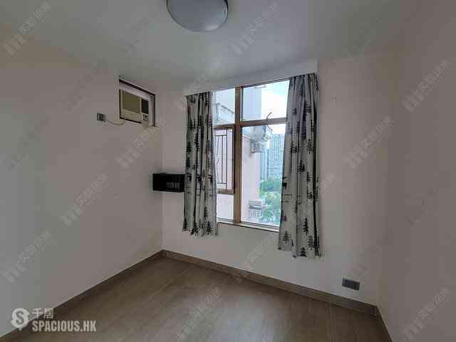 Tai Po - Classical Gardens Phase 2 Block 5 09