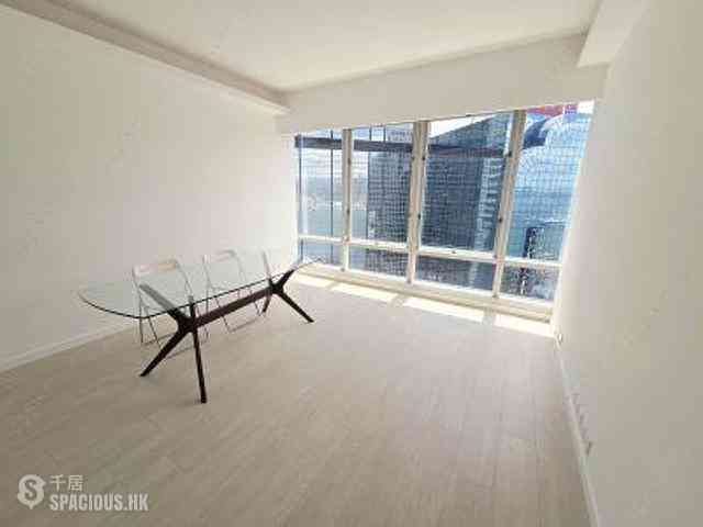 Wan Chai - Convention Plaza Apartments 01