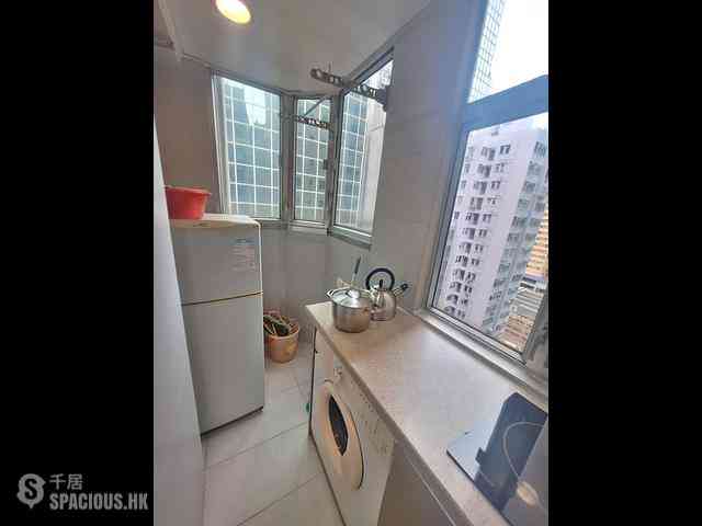 Wan Chai - Man Shek Building 04