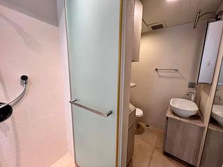 Wan Chai - Luen Wo Building 09