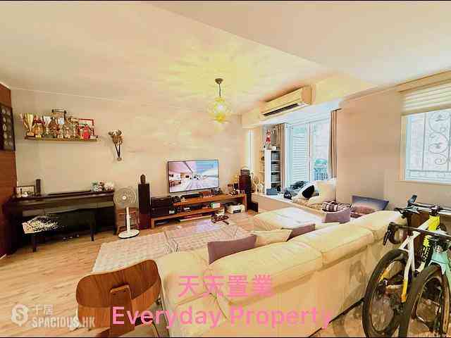 Clear Water Bay - Hiram's Villa 03