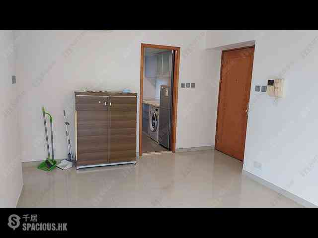 Kennedy Town - University Heights Block 2 03
