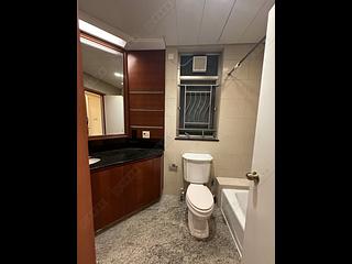 West Kowloon - Sorrento Phase 2 Block 1 11