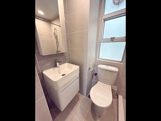 Wan Chai - Causeway Centre Block B 04