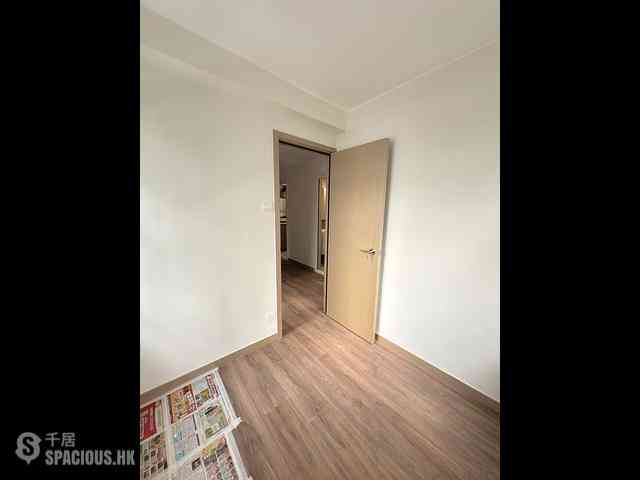 Wan Chai - Causeway Centre Block B 05