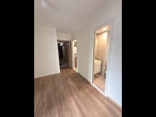 Wan Chai - Causeway Centre Block B 06