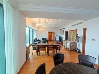 Mid Levels Central - Fairlane Tower 03