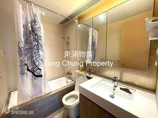 Tung Chung - The Visionary Tower 10 06