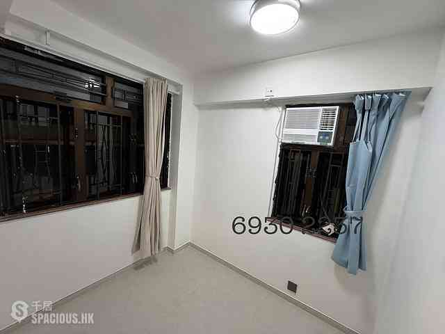 Sai Ying Pun - Wing Lee Building 02