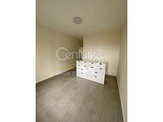 Mid Levels Central - Elegant Terrace Block 2 04