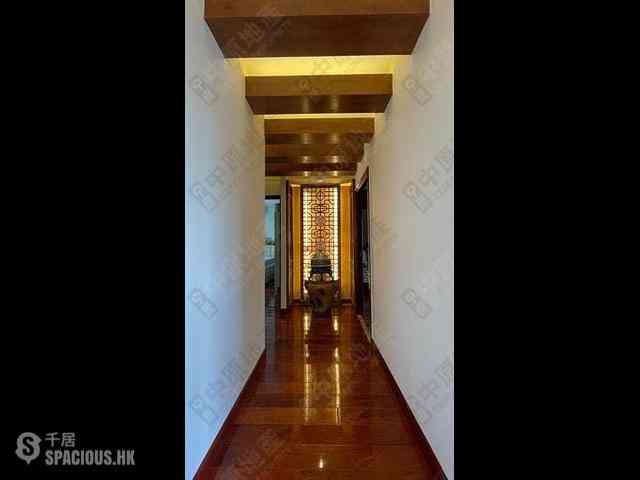 Pok Fu Lam - Baguio Villa Block 18 06