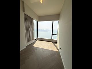 Kai Tak - The Knightsbridge 03