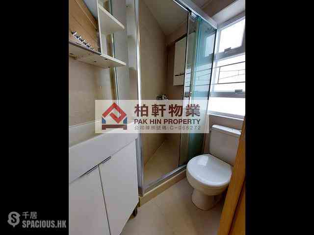 Quarry Bay - Tak Lee Building 03
