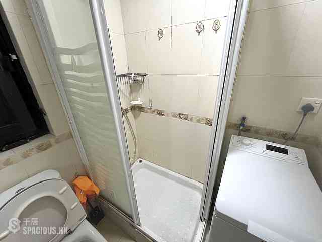 Quarry Bay - Kornhill Block P 11