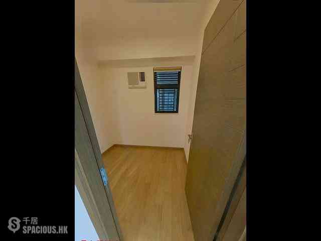 Mid Levels Central - Vantage Park Block 2 02