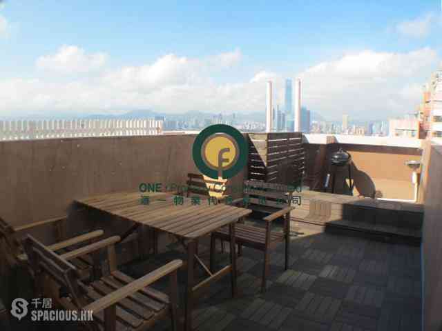 Sai Ying Pun - Cheung Ling Mansion 01