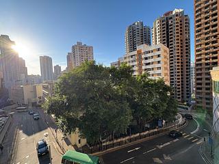 Mid Levels West - Breezy Court 08