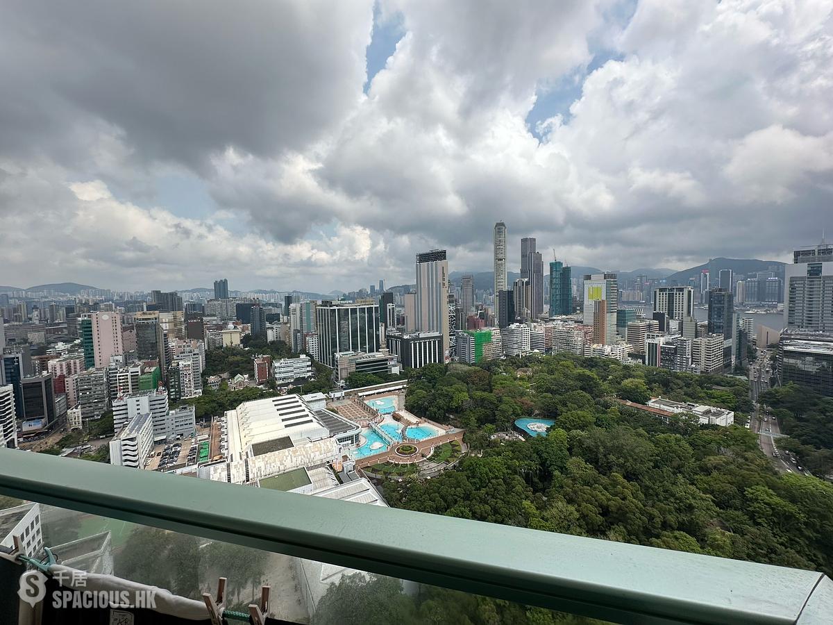 Tsim Sha Tsui - The Victoria Towers 01