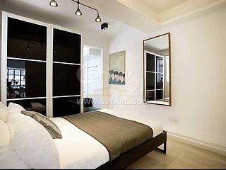 Soho - 36, Elgin Street 08