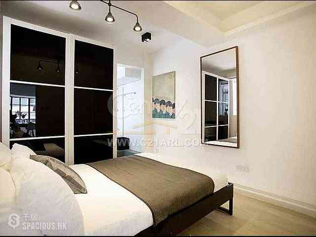 Soho - 36, Elgin Street 08