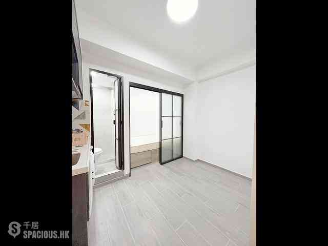 Tsim Sha Tsui - Hanyee Building 03