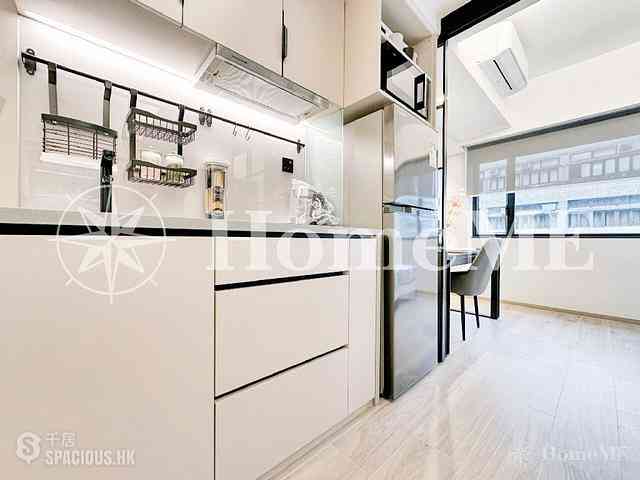Central - 108-110, Wellington Street 02