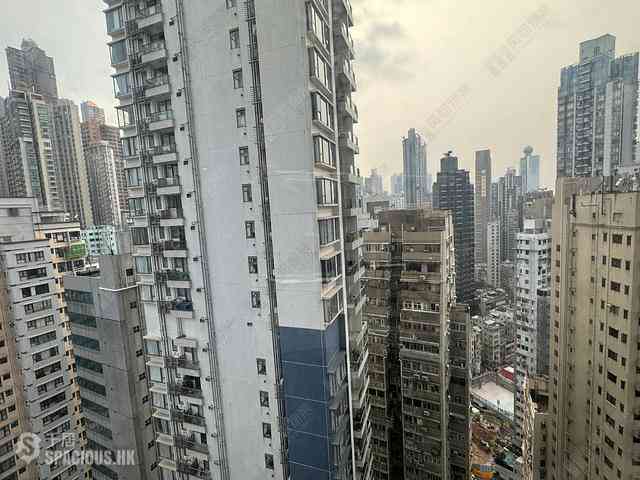 Sheung Wan - Queen's Terrace Block 2 01