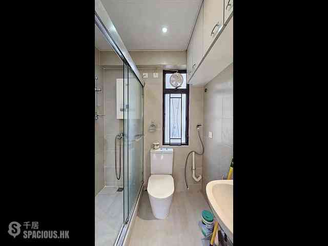Wan Chai - Fook Wo Building 07