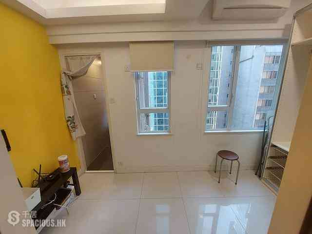Wan Chai - Man Shek Building 19