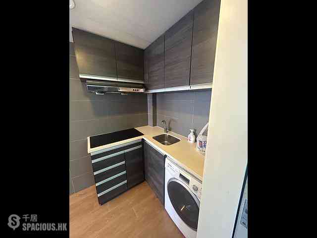 Wan Chai - 33, Ship Street 10