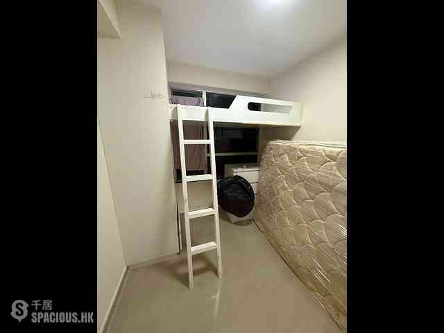 Tsing Lung Tau - Hong Kong Garden Phase 2 Hoover Heights (Block 12) 07