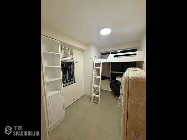 Tsing Lung Tau - Hong Kong Garden Phase 2 Hoover Heights (Block 12) 08