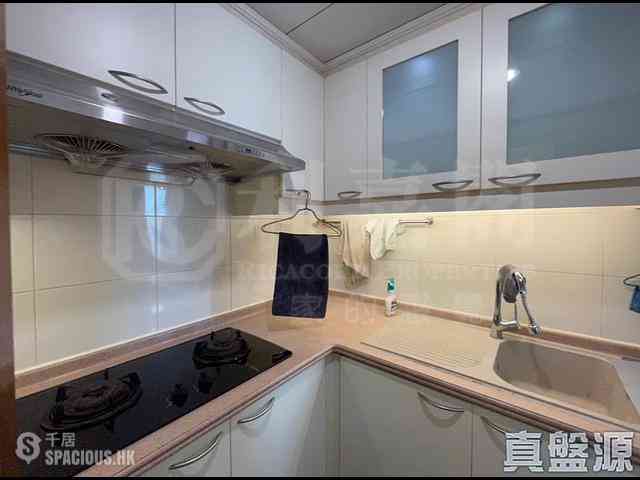 Tseung Kwan O - The Metro City Phase 3 The Metropolis 12