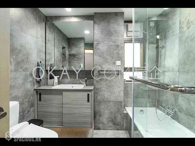 Mid Levels Central - Chenyu Court 02