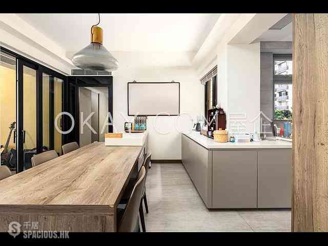 Mid Levels Central - Chenyu Court 04