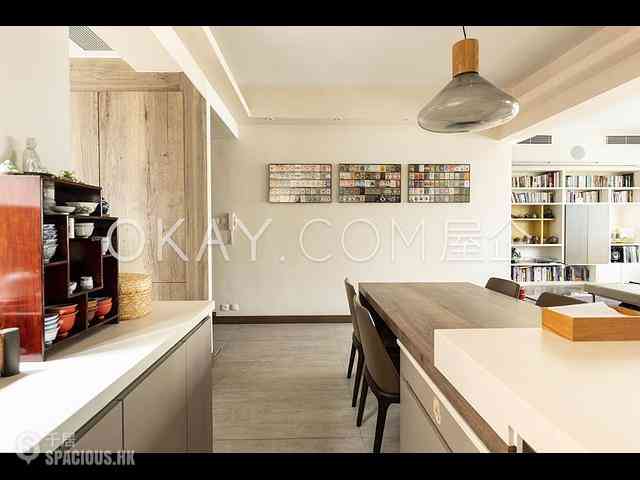 Mid Levels Central - Chenyu Court 05