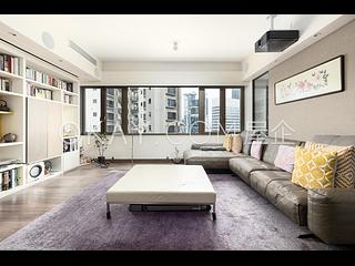 Mid Levels Central - Chenyu Court 07