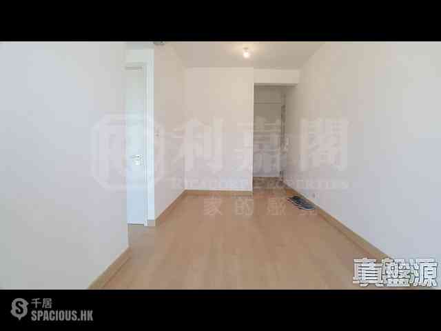 Tseung Kwan O - Monterey Block 6A 03