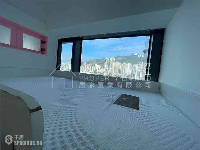 Ap Lei Chau - Hop Shi Building 06