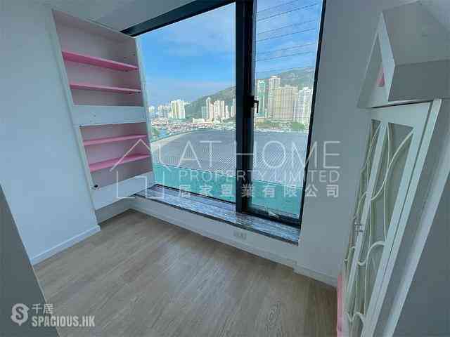 Ap Lei Chau - Hop Shi Building 07