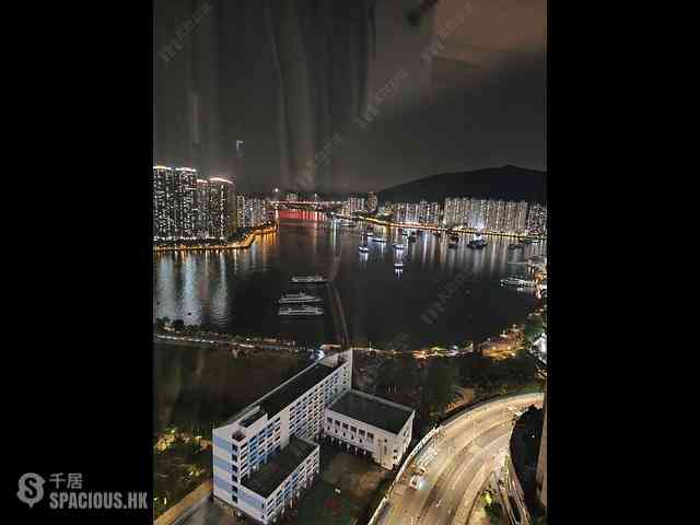 Tsuen Wan - Waterside Plaza Block 4 01