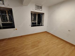 Tsuen Wan - Waterside Plaza Block 4 02