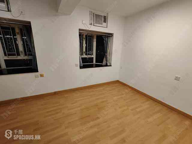 Tsuen Wan - Waterside Plaza Block 4 02