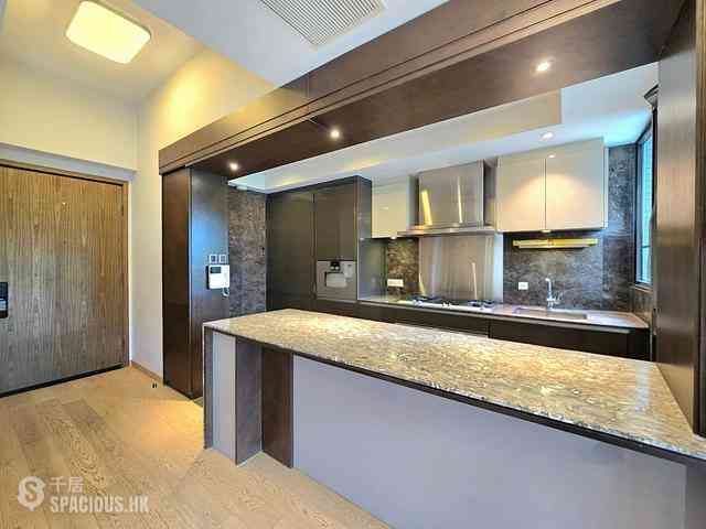 Tung Chung - The Visionary Tower 2 07