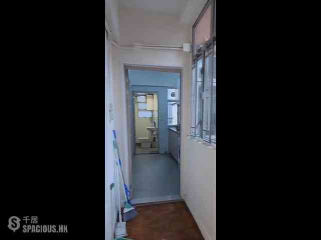 Sai Ying Pun - Tone Hing Building 07