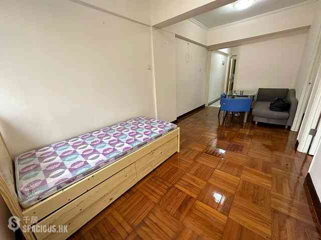 Sai Ying Pun - Bank Building 02