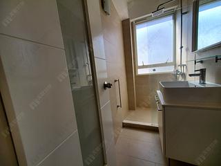 Poho - 43-45, Square Street 04